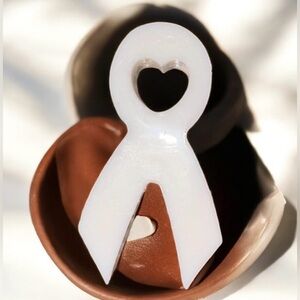 Vanilla sugar soap breast cancer symbol shea butter coconut oil based 4x2in 7oz